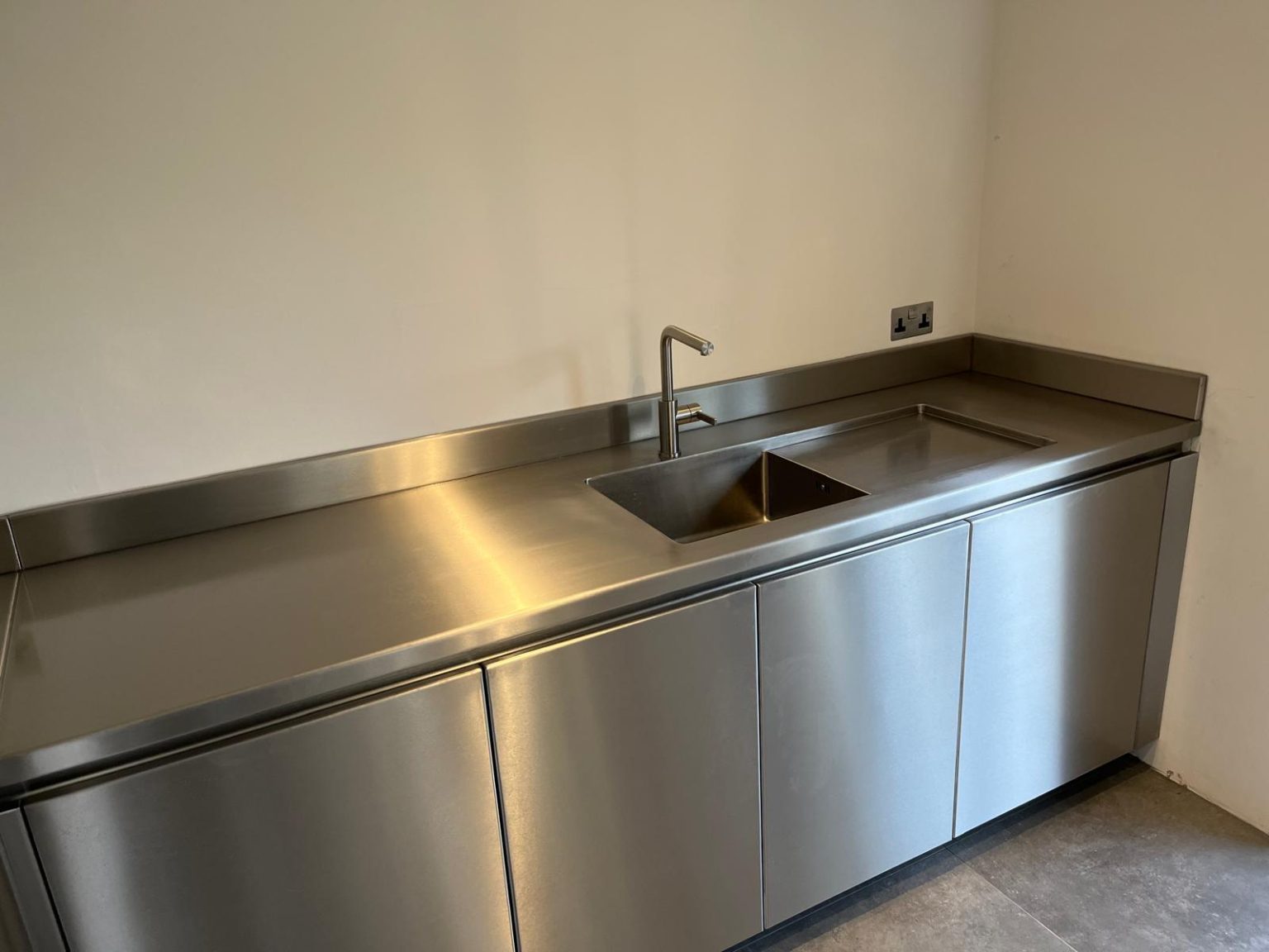Stainless Steel Worktops Brighton | Stainless Steel Worktops Hove